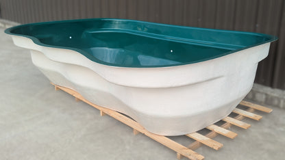 Niigata Fibreglass Pond | 4950L | 1100 gallons